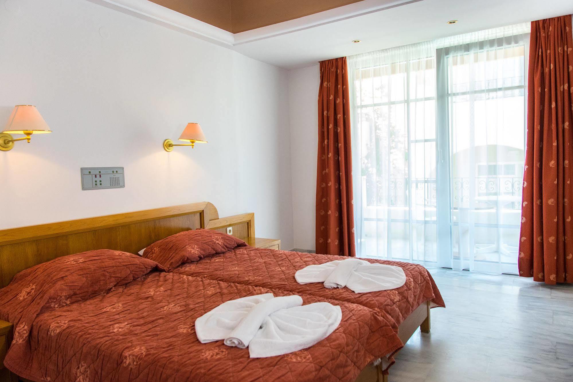 Anita Beach Hotel- Adults Only Ретимно Экстерьер фото