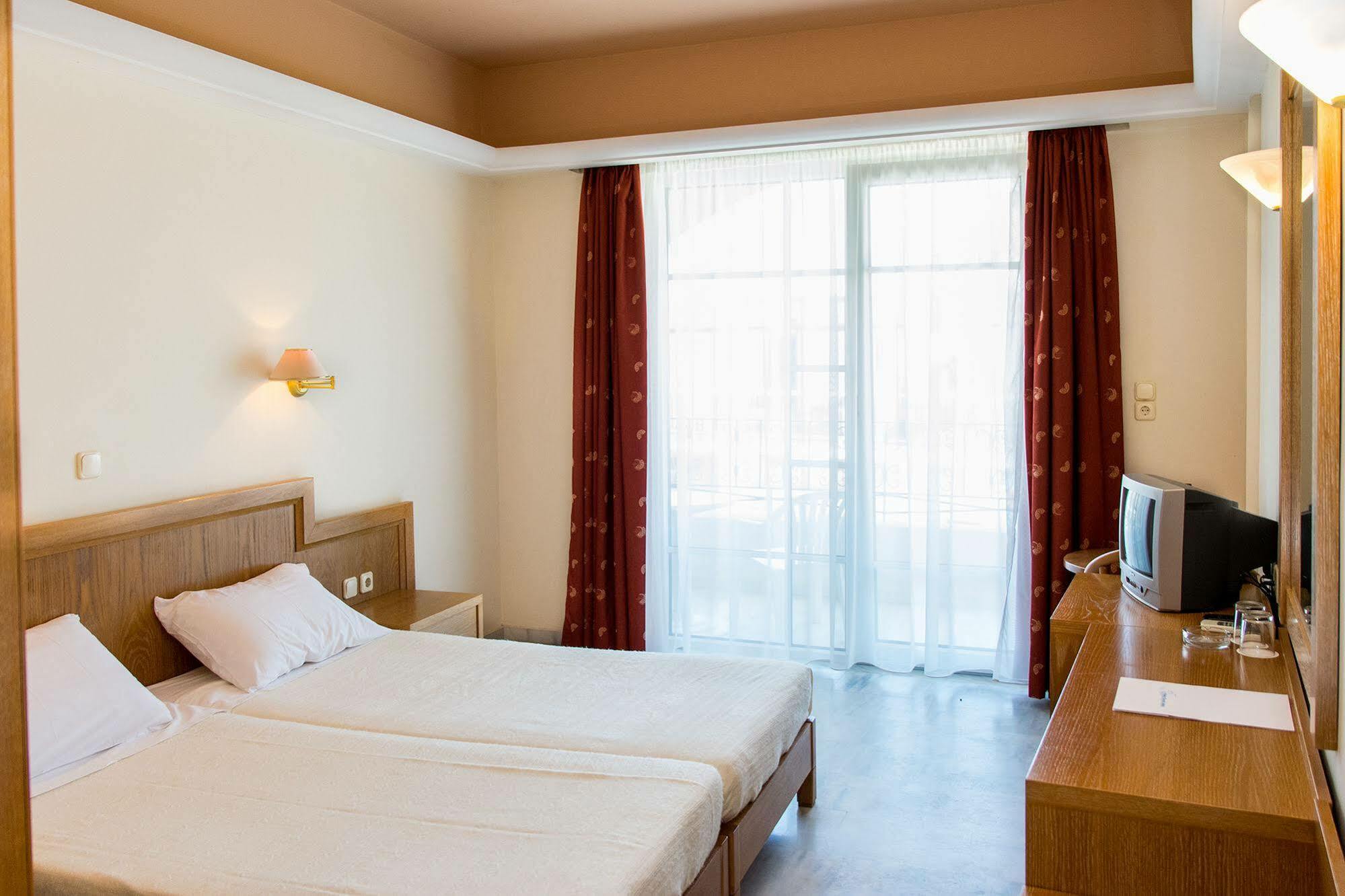 Anita Beach Hotel- Adults Only Ретимно Экстерьер фото